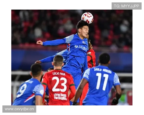 阵容矛盾凸显，上海申花面临战术革新与信任危机！